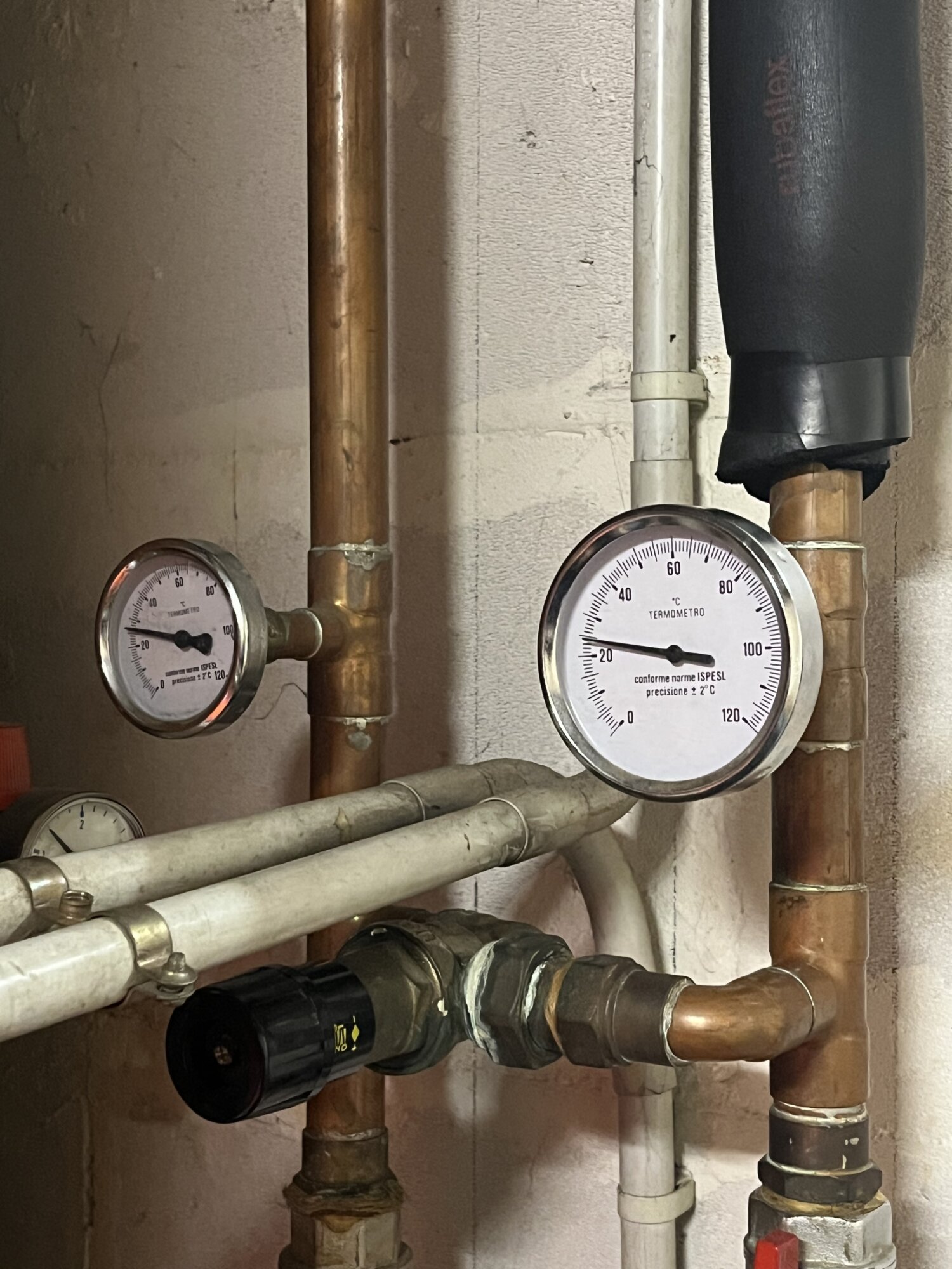 Pression d&rsquo;eau trop faible ou trop forte : que faire ? Bischheim