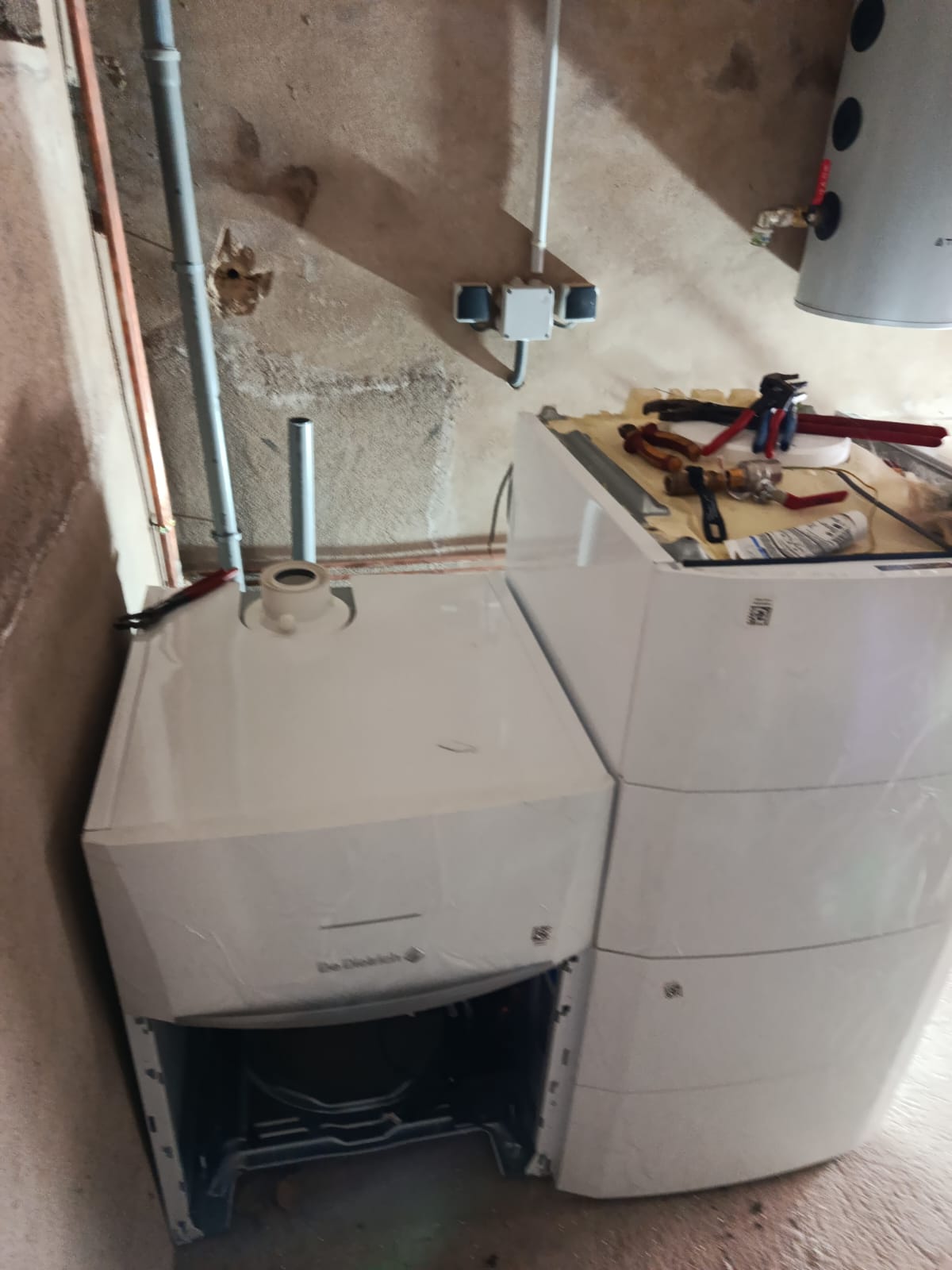 Installation d&#8217;une pompe à chaleur hybride à Oberhausbergen : l&#8217;expertise de votre chauffagiste à Strasbourg Bischheim