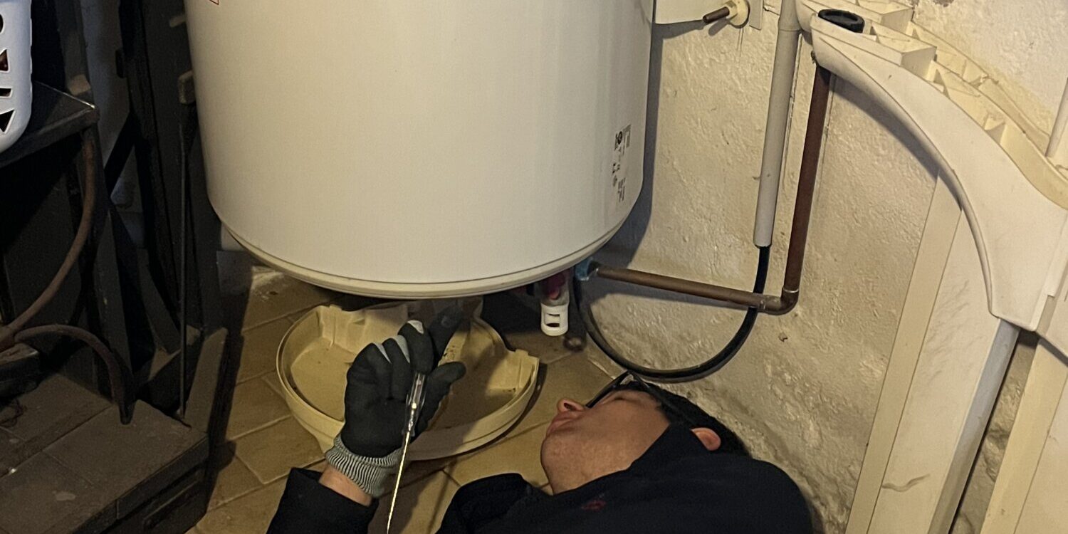 R&eacute;paration de fuite sur un chauffe-eau &agrave; Mundolsheim Obernai