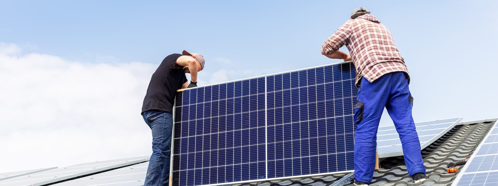 PANNEAU_SOLAIRE 2000X750 | Schierer Jung Énergies renouvelables à Strasbourg : quelles solutions concrètes pour se chauffer ? Erstein